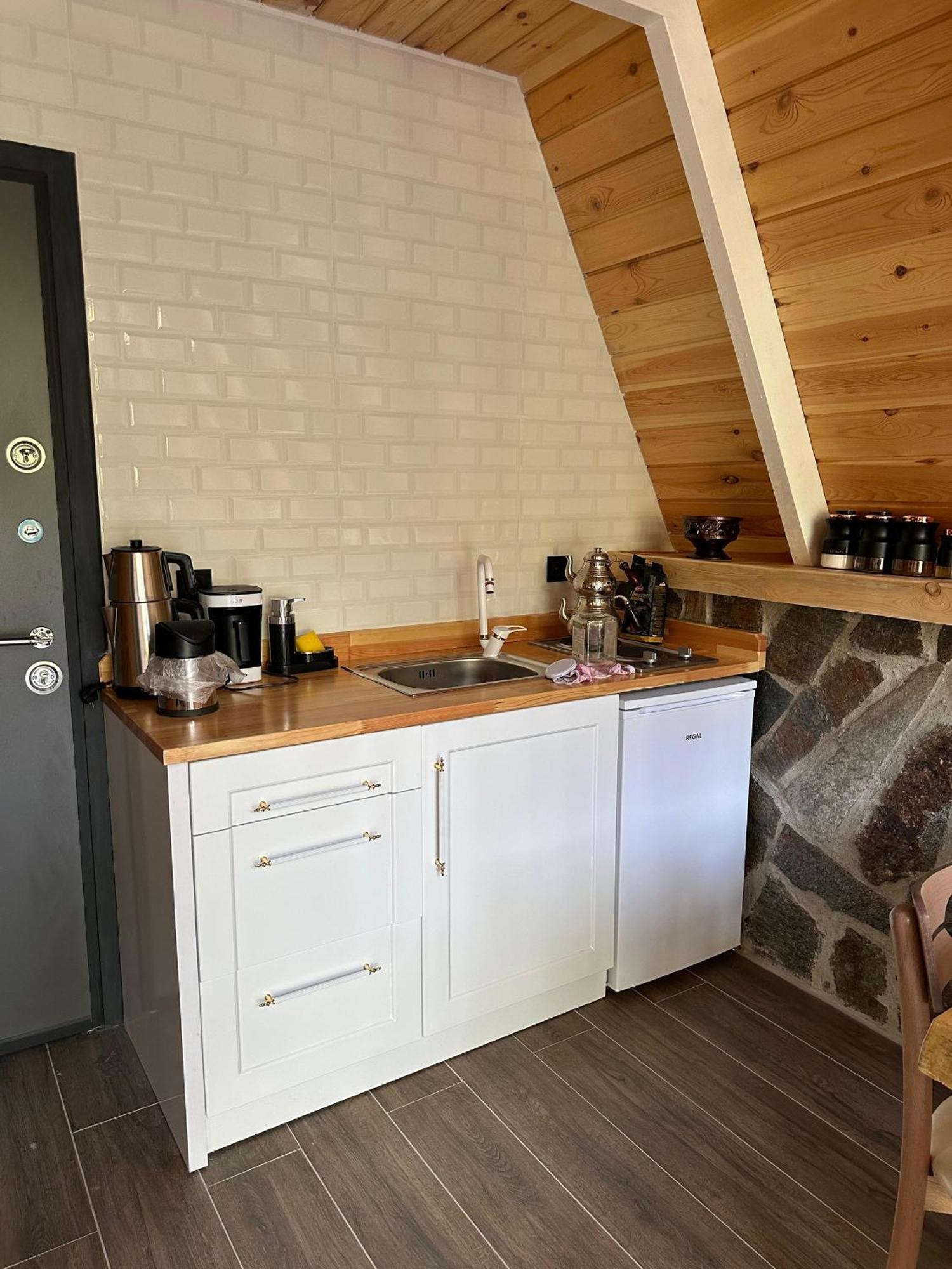 Bed and Breakfast Ruby Bungalov Dogal Yasam Evleri Pazar  Екстер'єр фото